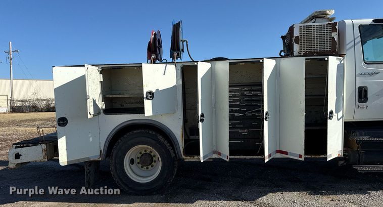 image for item EG7948 2009 International 4400 utility / service truck