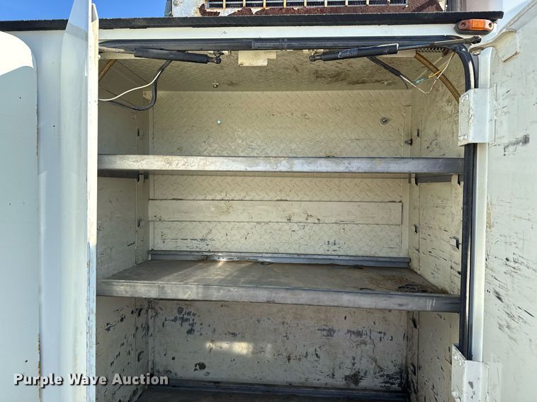 image for item EG7948 2009 International 4400 utility / service truck