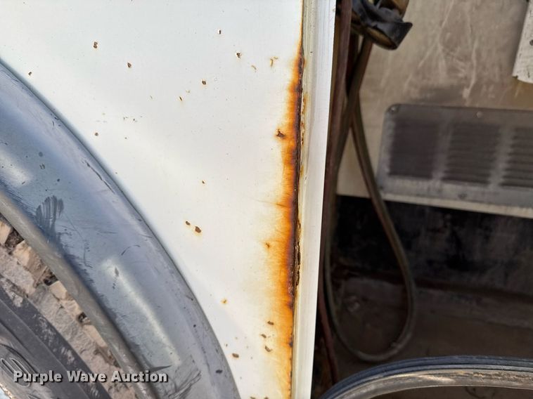 image for item EG7948 2009 International 4400 utility / service truck