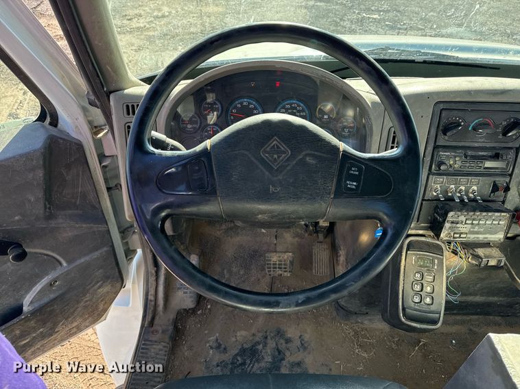 image for item EG7948 2009 International 4400 utility / service truck