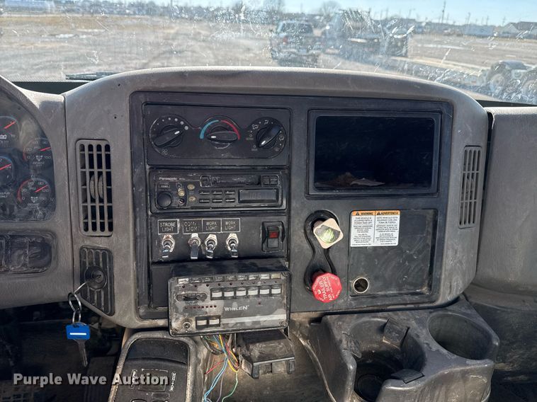 image for item EG7948 2009 International 4400 utility / service truck