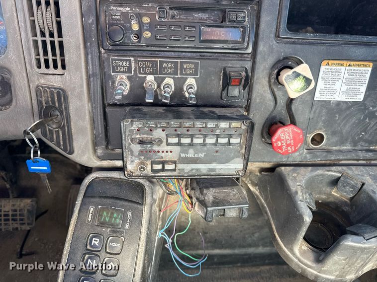 image for item EG7948 2009 International 4400 utility / service truck