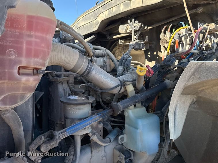 image for item EG7948 2009 International 4400 utility / service truck