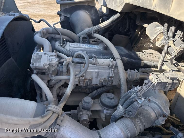 image for item EG7948 2009 International 4400 utility / service truck