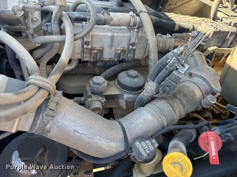 image for item EG7948 2009 International 4400 utility / service truck