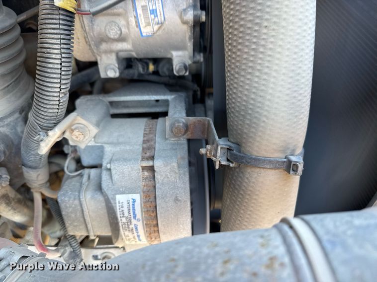 image for item EG7948 2009 International 4400 utility / service truck