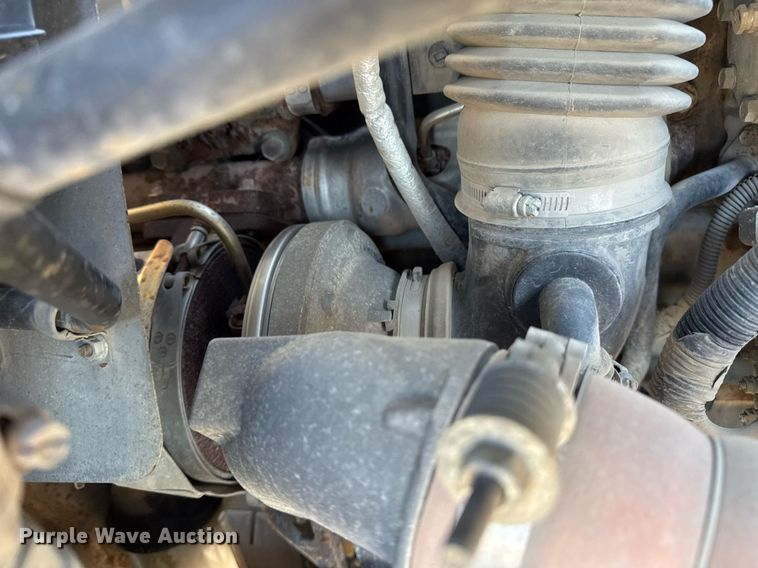 image for item EG7948 2009 International 4400 utility / service truck