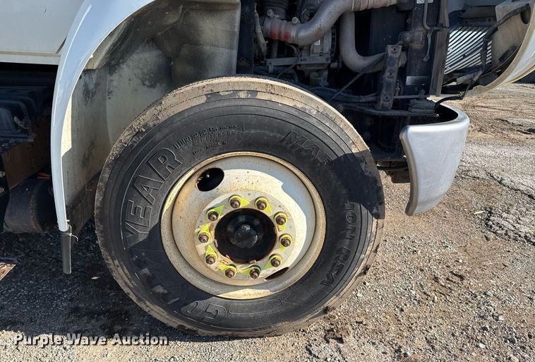 image for item EG7948 2009 International 4400 utility / service truck