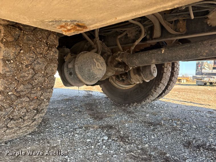 image for item EG7948 2009 International 4400 utility / service truck