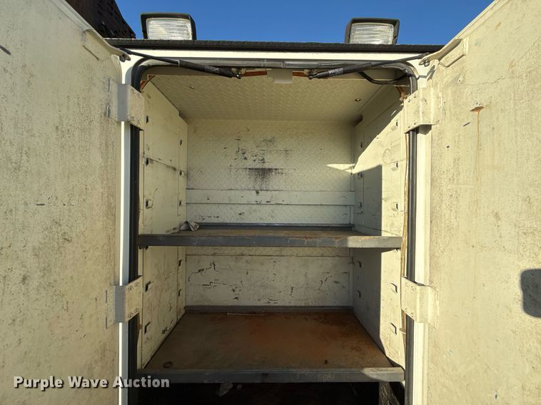 image for item EG7950 2009 International 4400 utility / service truck