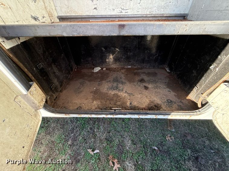 image for item EG7950 2009 International 4400 utility / service truck