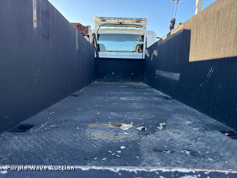 image for item EG7950 2009 International 4400 utility / service truck