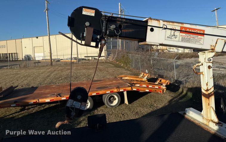 image for item EG7950 2009 International 4400 utility / service truck