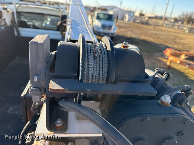 image for item EG7950 2009 International 4400 utility / service truck