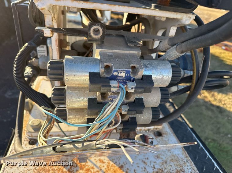 image for item EG7950 2009 International 4400 utility / service truck