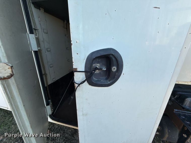 image for item EG7950 2009 International 4400 utility / service truck