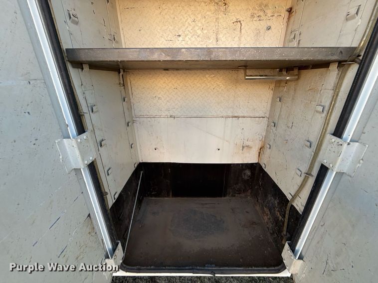 image for item EG7950 2009 International 4400 utility / service truck