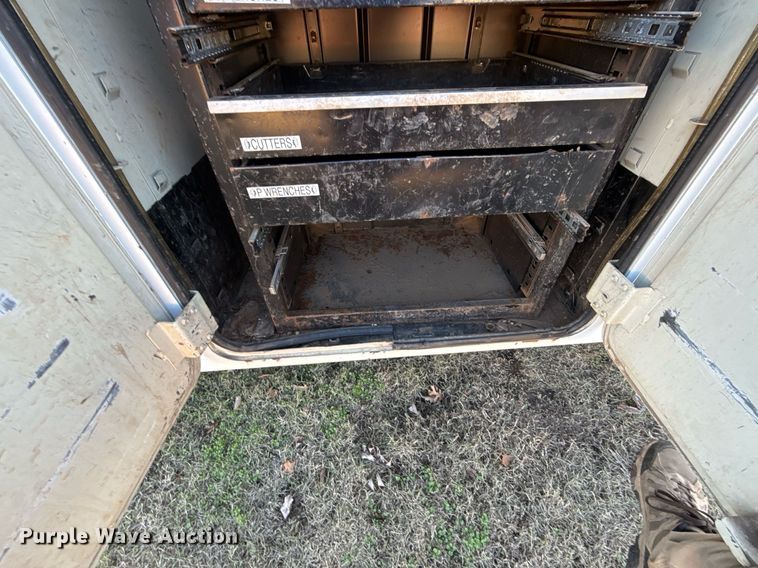 image for item EG7950 2009 International 4400 utility / service truck