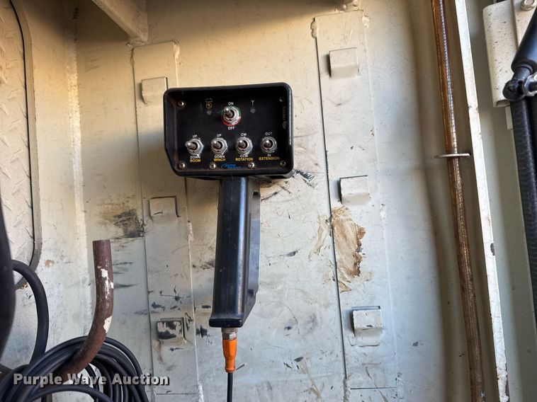 image for item EG7950 2009 International 4400 utility / service truck