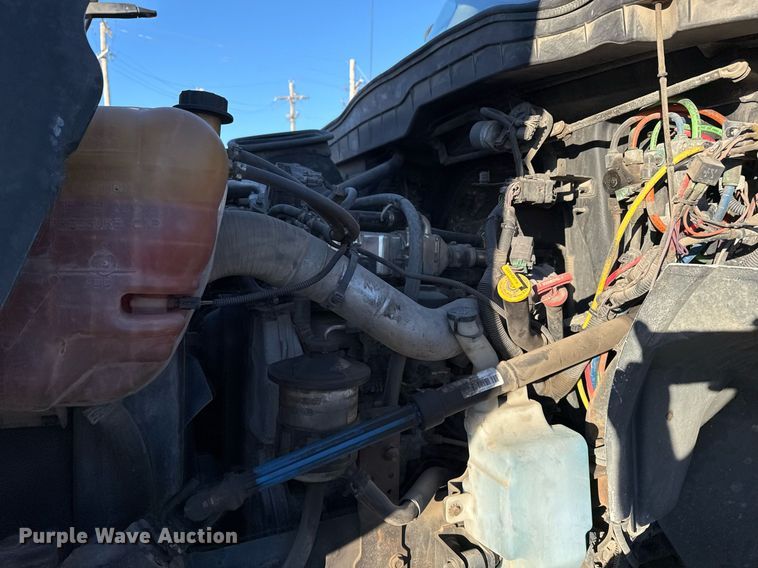 image for item EG7950 2009 International 4400 utility / service truck