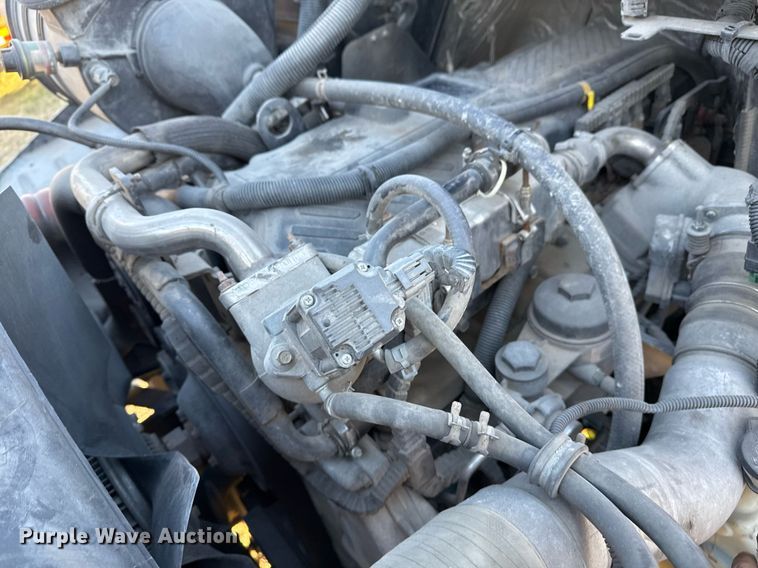 image for item EG7950 2009 International 4400 utility / service truck