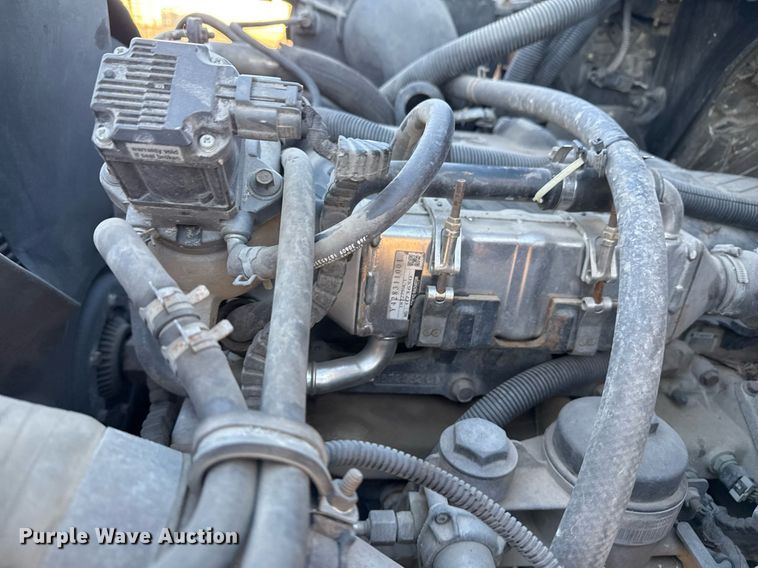 image for item EG7950 2009 International 4400 utility / service truck