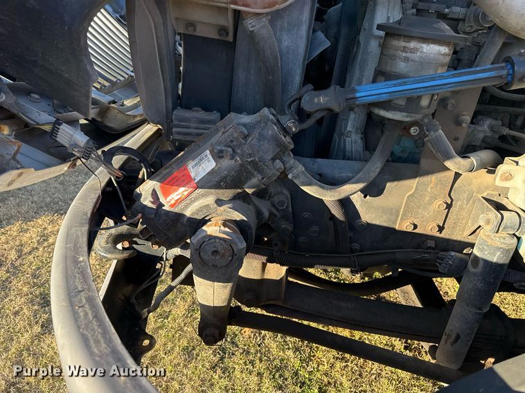 image for item EG7950 2009 International 4400 utility / service truck