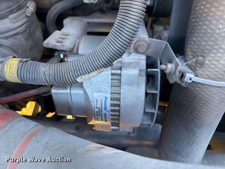 image for item EG7950 2009 International 4400 utility / service truck