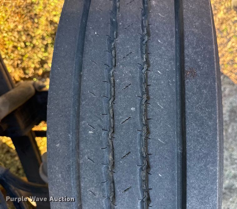 image for item EG7950 2009 International 4400 utility / service truck