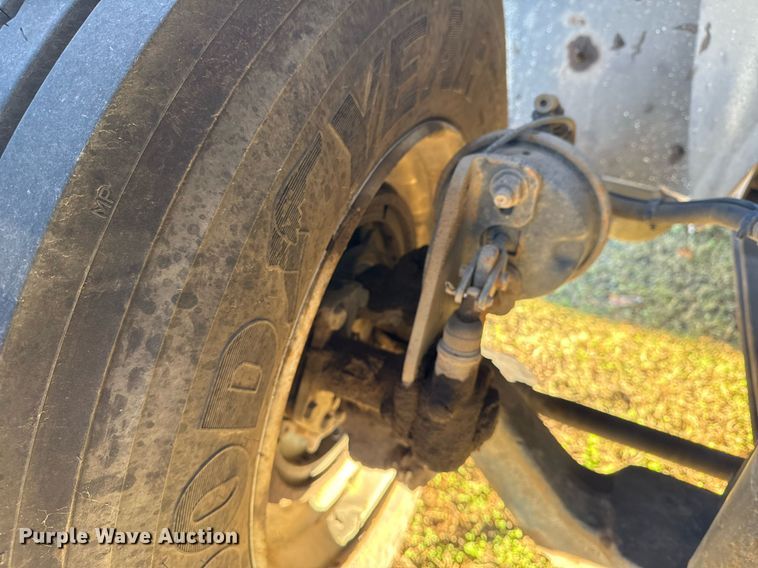 image for item EG7950 2009 International 4400 utility / service truck