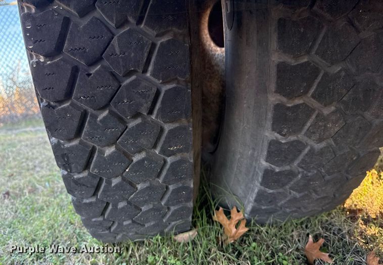 image for item EG7950 2009 International 4400 utility / service truck