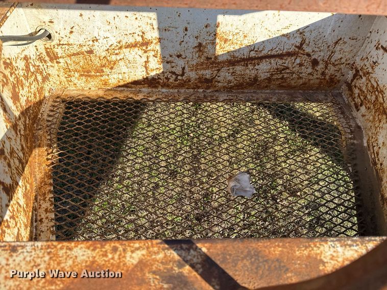 image for item EG7951 2011 Overbilt equipment trailer