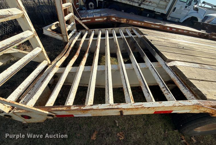 image for item EG7951 2011 Overbilt equipment trailer