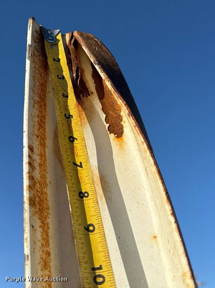 image for item EG7951 2011 Overbilt equipment trailer