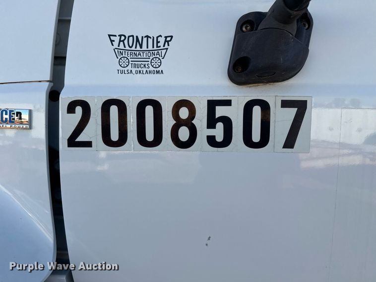 image for item EG7953 2008 International 4400 utility / service truck