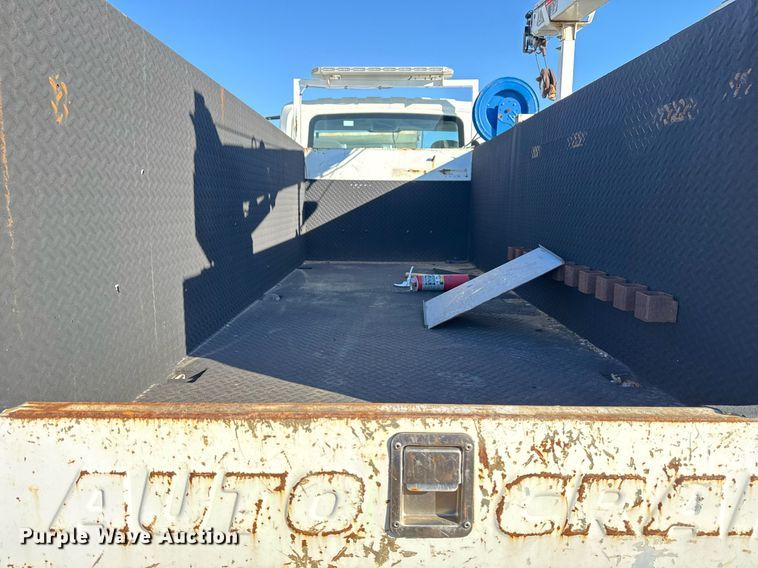 image for item EG7953 2008 International 4400 utility / service truck