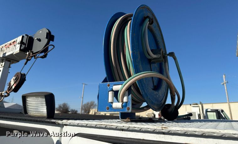 image for item EG7953 2008 International 4400 utility / service truck