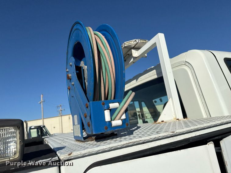 image for item EG7953 2008 International 4400 utility / service truck