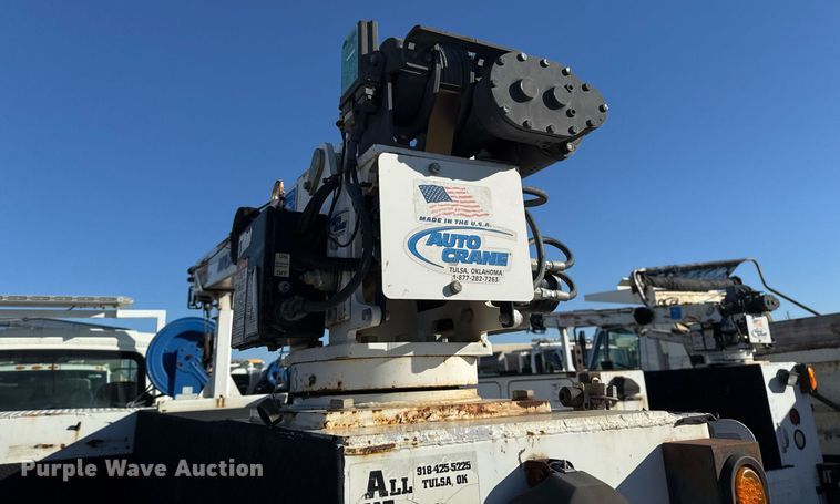 image for item EG7953 2008 International 4400 utility / service truck