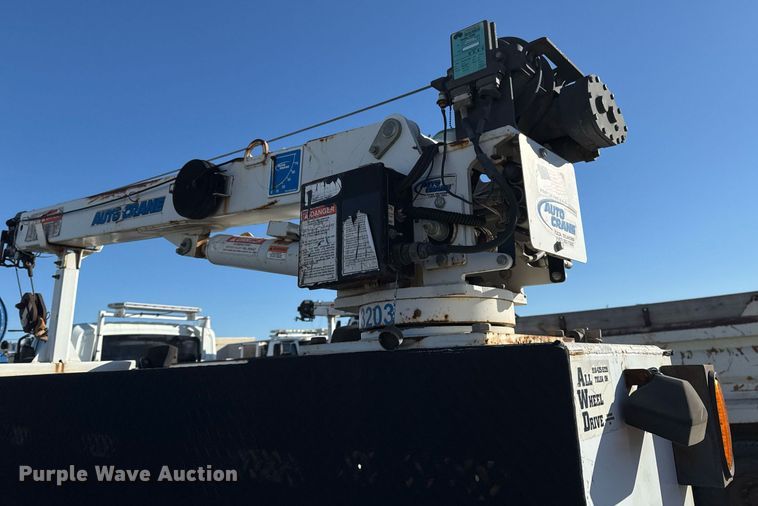 image for item EG7953 2008 International 4400 utility / service truck