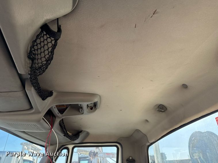 image for item EG7953 2008 International 4400 utility / service truck