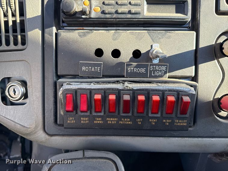 image for item EG7953 2008 International 4400 utility / service truck