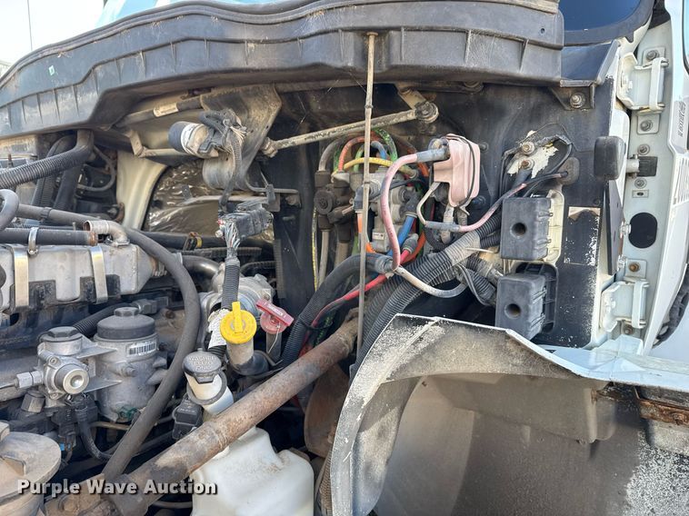 image for item EG7953 2008 International 4400 utility / service truck