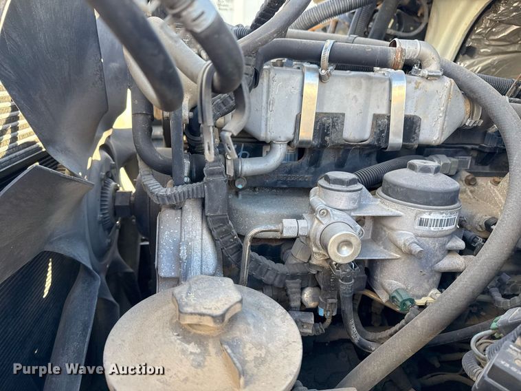 image for item EG7953 2008 International 4400 utility / service truck