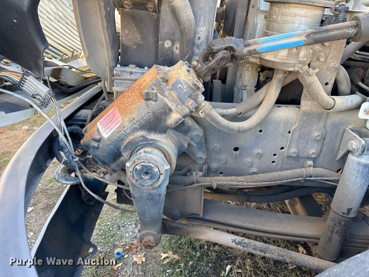 image for item EG7953 2008 International 4400 utility / service truck