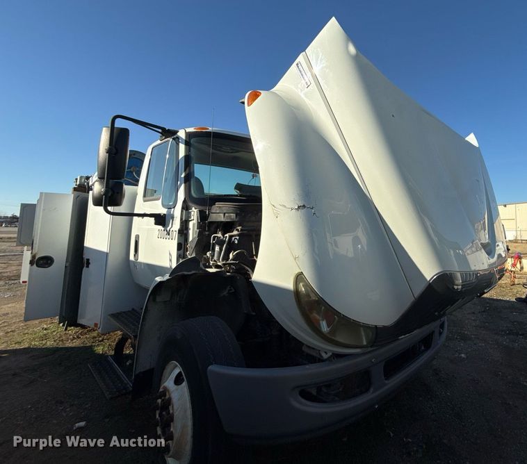 image for item EG7953 2008 International 4400 utility / service truck