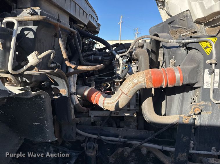 image for item EG7953 2008 International 4400 utility / service truck