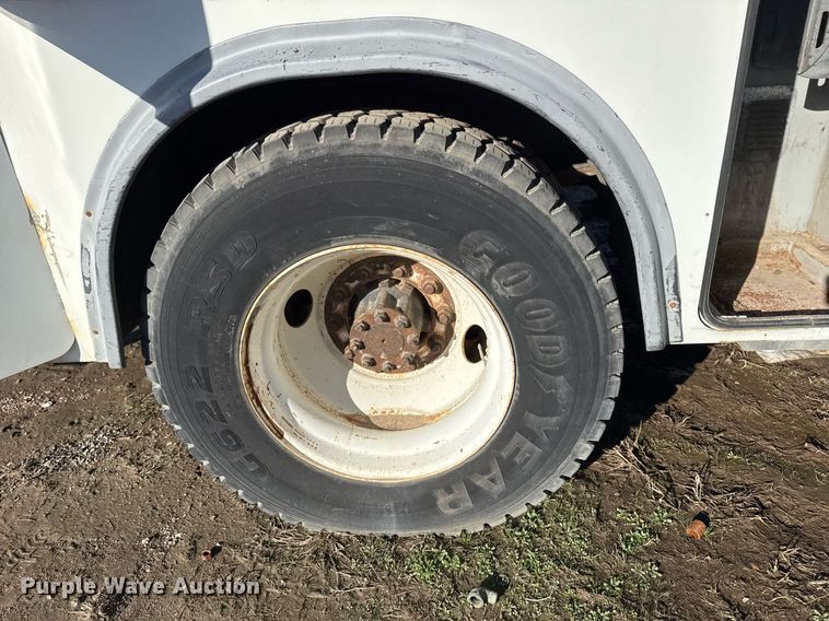 image for item EG7953 2008 International 4400 utility / service truck