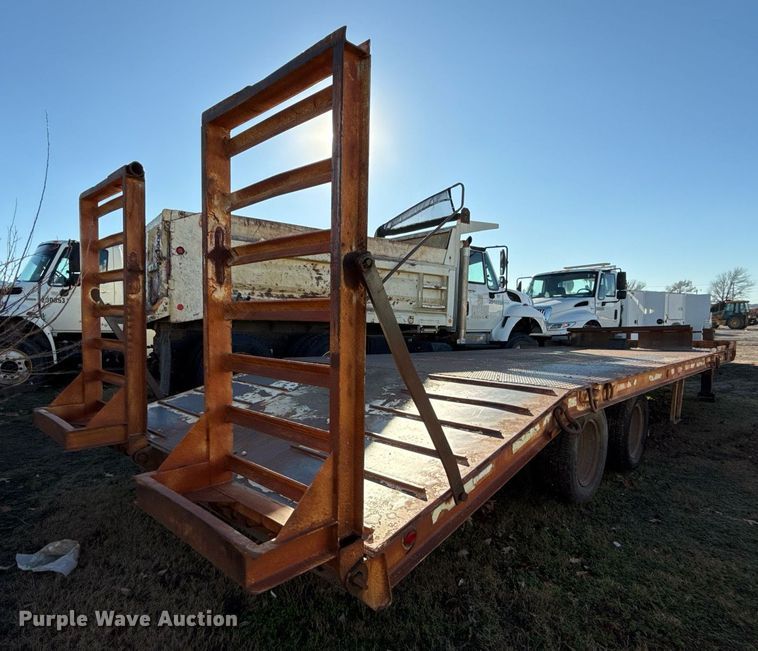 image for item EG7954 2001 Evaco Enterprises equipment trailer
