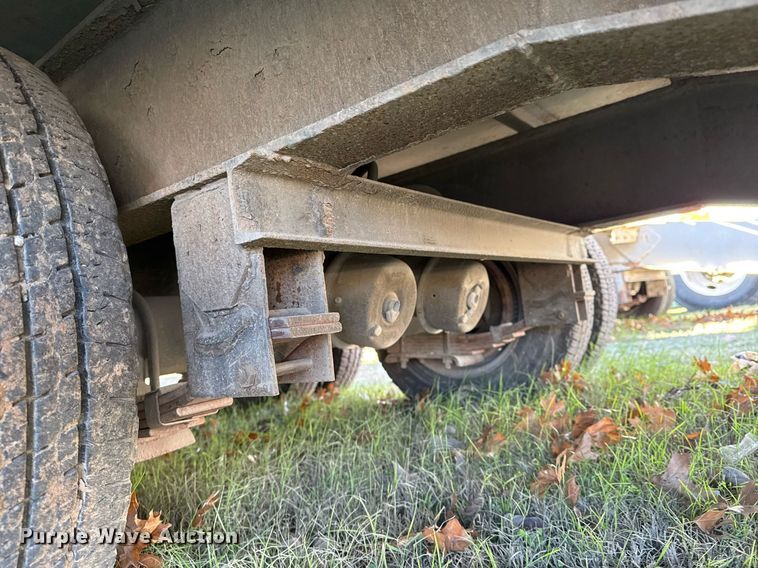 image for item EG7954 2001 Evaco Enterprises equipment trailer